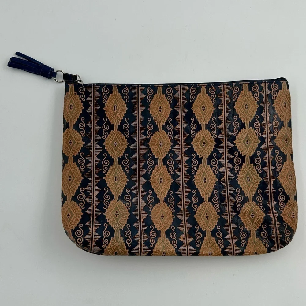Brown Pattern Textured Clutch